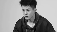 三更时分柳树