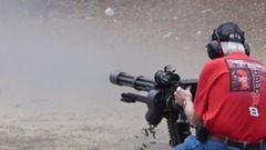 M134机枪射击慢镜头