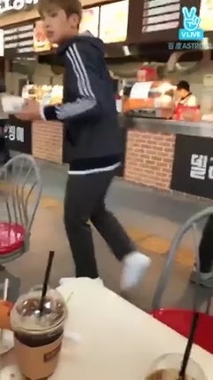 Vlive直播