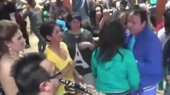 Dü ünde Oynad k a Pantolonu Dü en Hatun zlesene