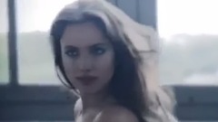 İrina Shayk yine büyüledi