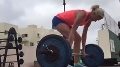 Nell McAndrew shows off her fitness skills with 105kg deadlift Daily Mail Online