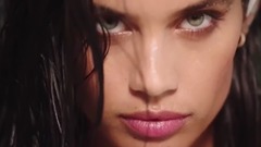 Victoria's Secret very sexy now perfume