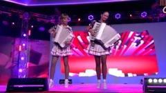 Самые красивые аккордеонистки России-дуэт ЛюбАня -СМУ