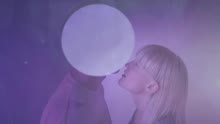 Queen Alaska - Under My Skin