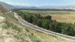 甘肃武威天梯山石窟风景