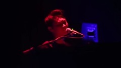 男孩