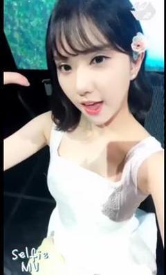 侧耳倾听