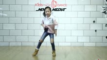 韩国小萝莉罗夏恩跳Wanna One