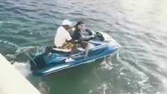 哈登迈阿密邀脱衣舞娘游艇狂欢