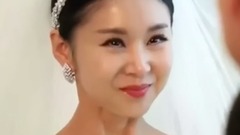 她是冯巩的女儿童星出道嫁的比刘诗诗好 丈夫为她不拍吻戏!