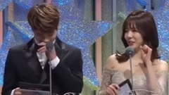 少女时代,SHINee,金钟铉(SHINee),Sunny(少女时代) - SHINee钟铉 怀念你当初颁奖的样子 不是说好明年也要继续吗