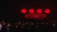 When You're Looking Like That (Live At Wembley '06)