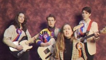 Pillow Queens - Favourite