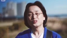 桃の花の下で