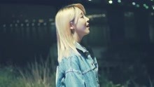 玟星 - In my room