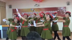 潇洒女兵