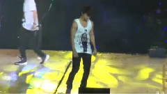 Sunny & Dancing Out