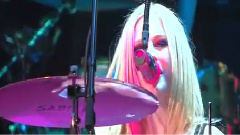 Avril On Durms