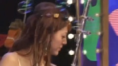 泪光闪闪