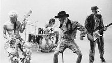 Red Hot Chili Peppers - Monarchy Of Roses 高清官方版