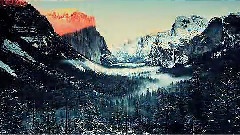 下雪的山