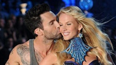 Maroon 5 - Moves Like Jagger