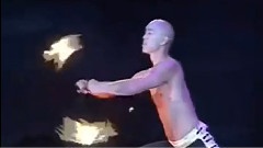 人在柳江