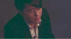 配角
