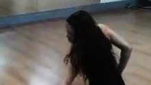  - 美女练舞室练习性感热舞
