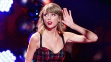 Taylor Swift - Taylor Swift Jingle Ball 2014