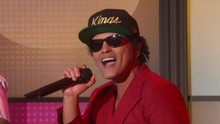 Uptown Funk 现场版