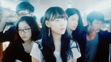 我们背对着青春