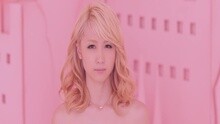礼服脱掉的灰姑娘