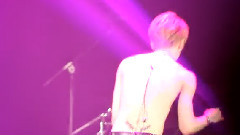 Kiss B & 换衣服