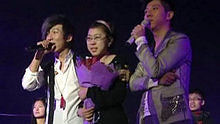  - 羽泉演唱会上演歌迷现场求婚感人场面
