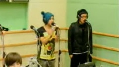Kiss The Radio