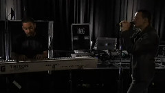 Linkin Park - Pushing Me Away