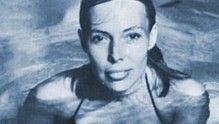 Joni Mitchell - Why Do Fools Fall In Love? 现场版