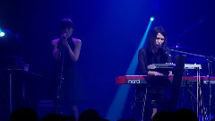 七年 - Tizzy Bac 2012 Forever 21演唱会 现场版