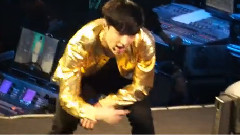 张艺兴SOLO